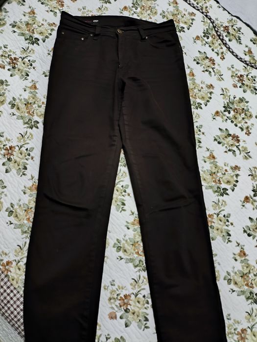 Calça elástica de senhora castanha  tamanho 38