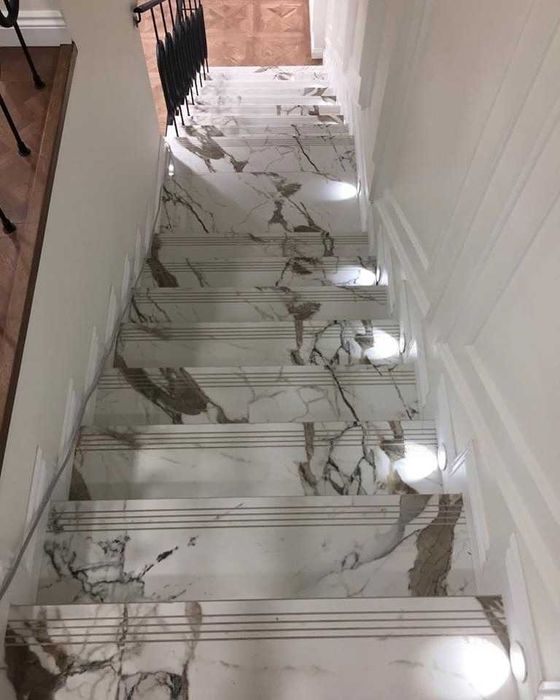 Marmuropodobne polerowane płytki schodowe 100x30 mrozoodporne POŁYSK