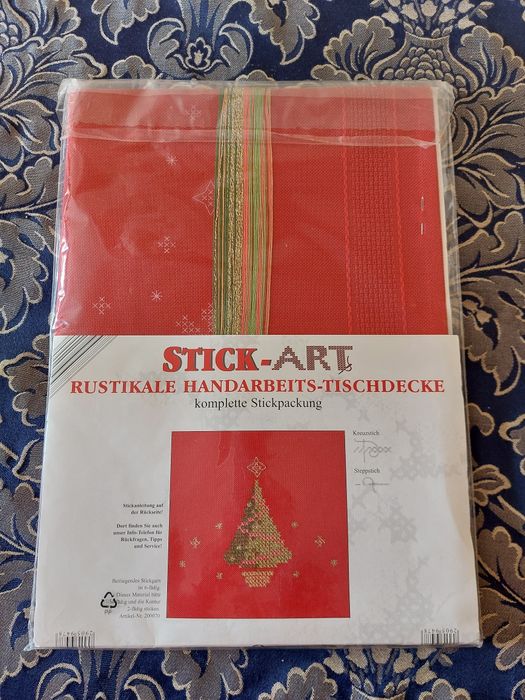 Obrus, serweta kwadratowa do haftowania krzyżykami