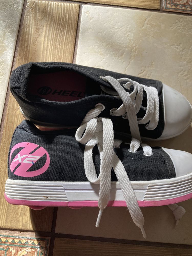 Кросівки, кеди - ролики Heelys, 32 розмір