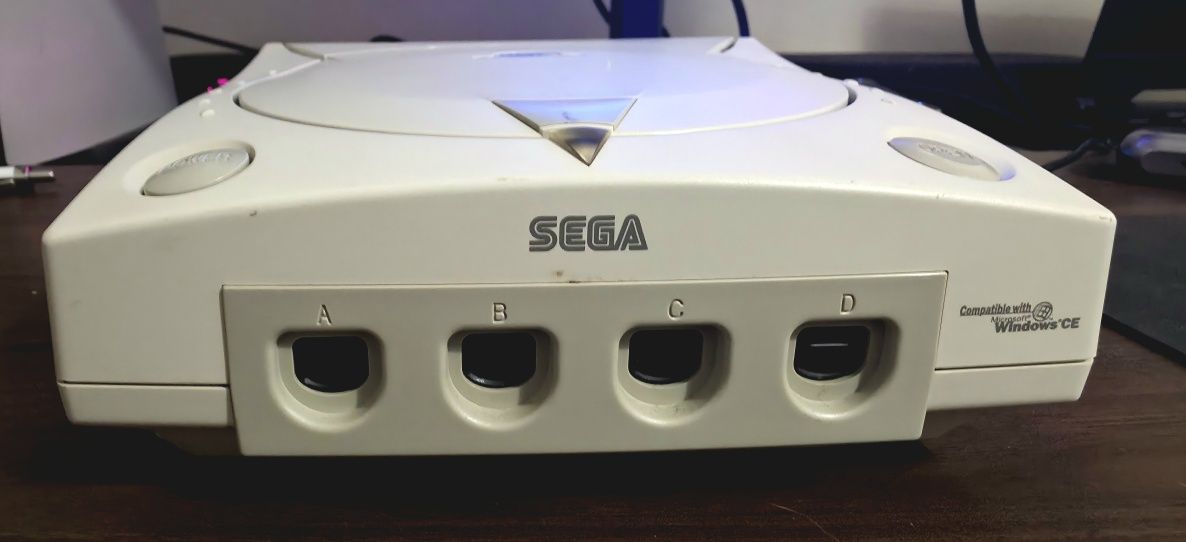 Sega Dreamcast (não lê cds)