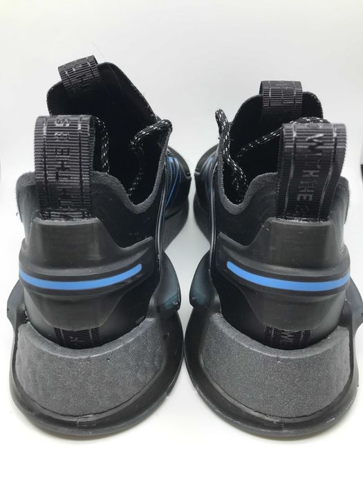 ADIDAS NMD R1 V3 r.43 1/3 oryginalne buty sportowe męskie stan BDB