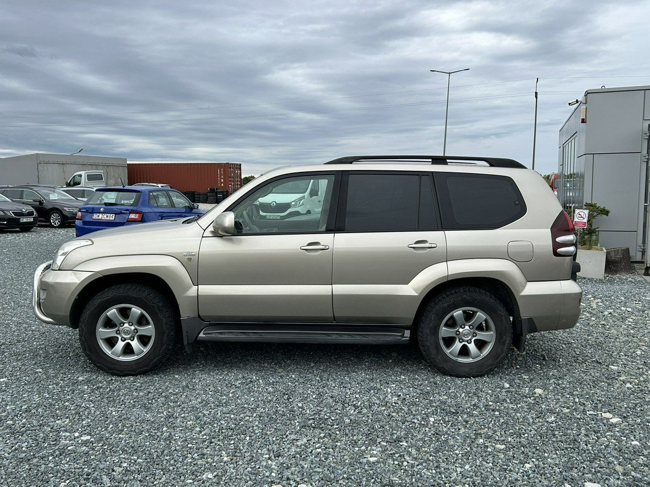 Toyota Land Cruiser 3.0 D-4D 166KM 2005r, Salon PL, 4WD, 8-osobowy, DVD, szyberdach