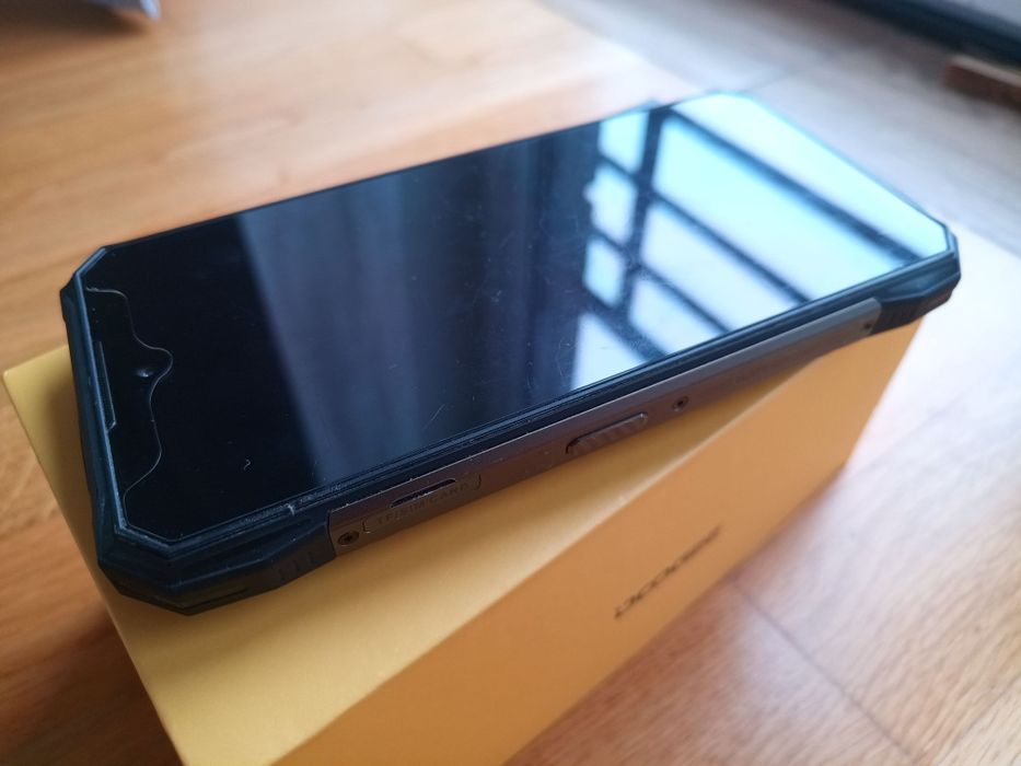 Smartfon Doogee s89 pro komplet +case