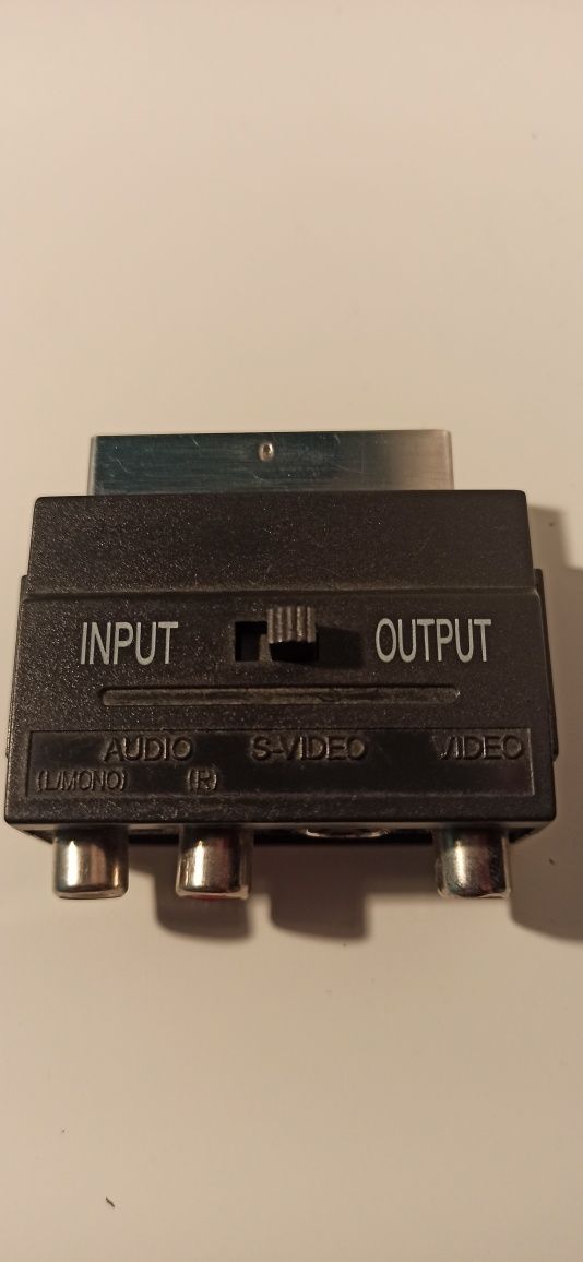 Adapter Scart / Rca + odgałęźnik TV