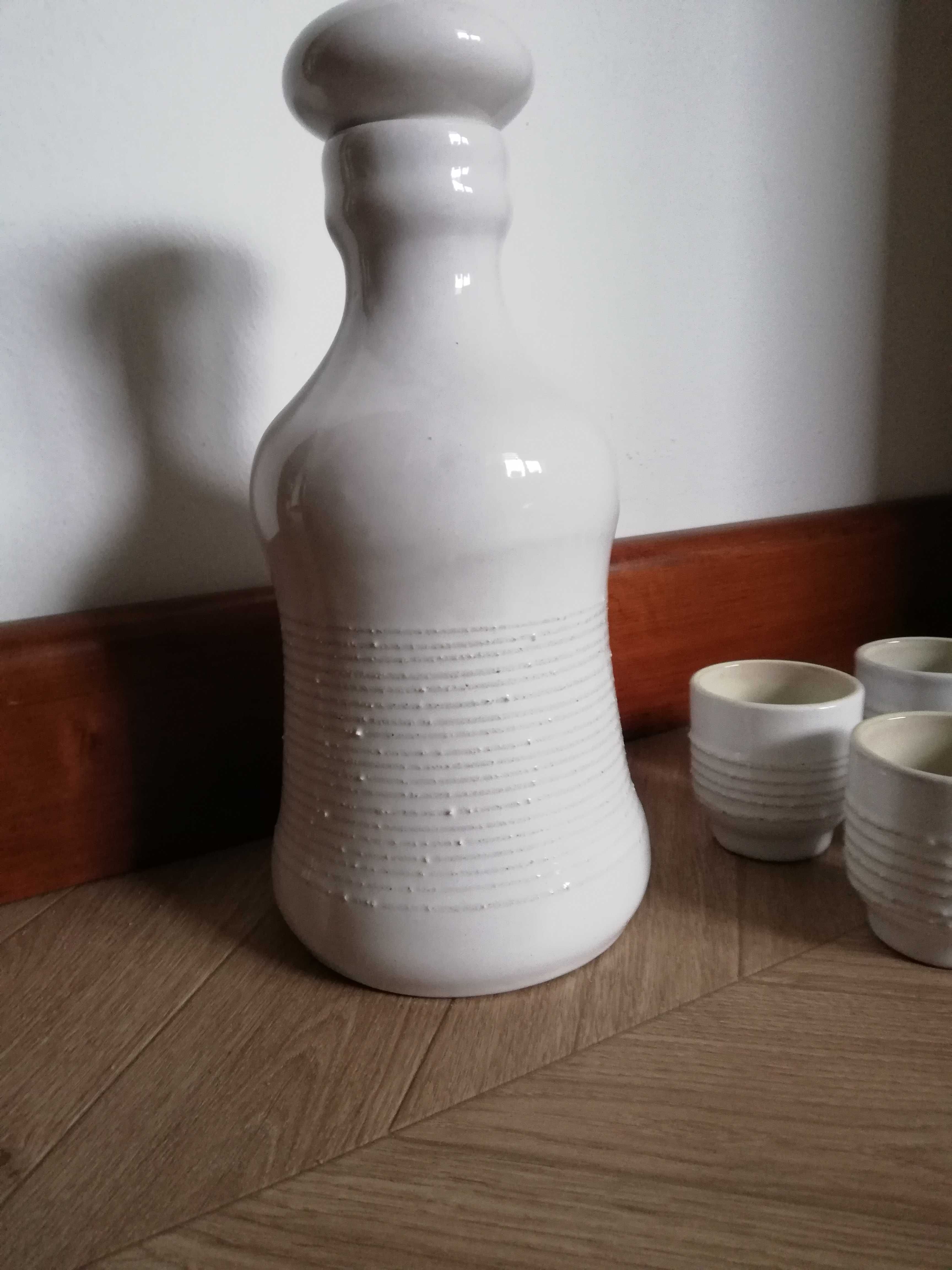 Karafka ceramiczna biała z korkiem Strehla + 6 kubeczków