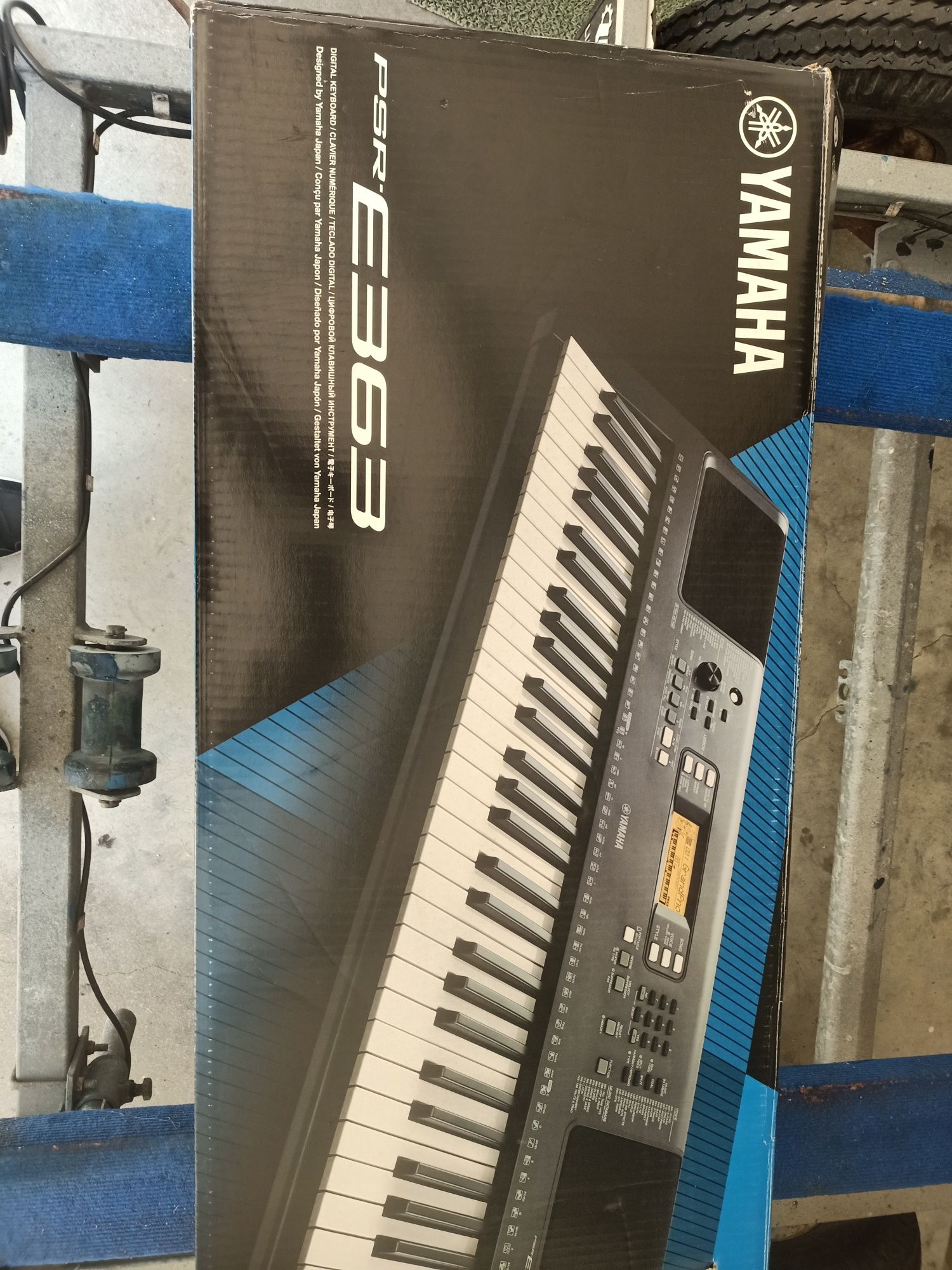 teclado piano yamaha PSR E363