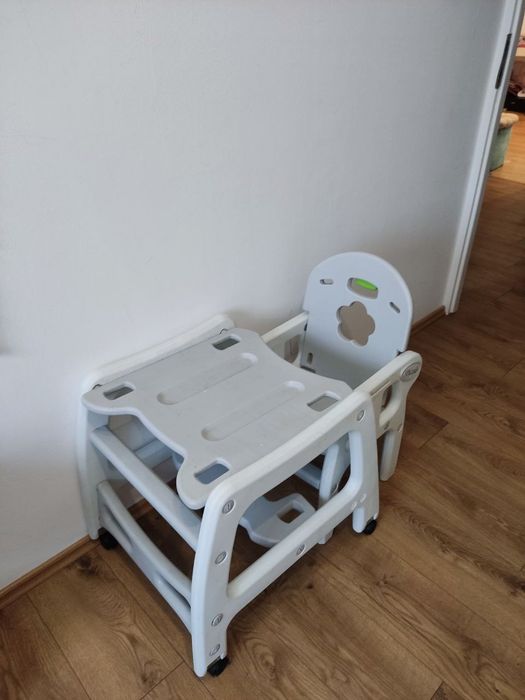 Krzeslko/stolik do karmienia dziecka