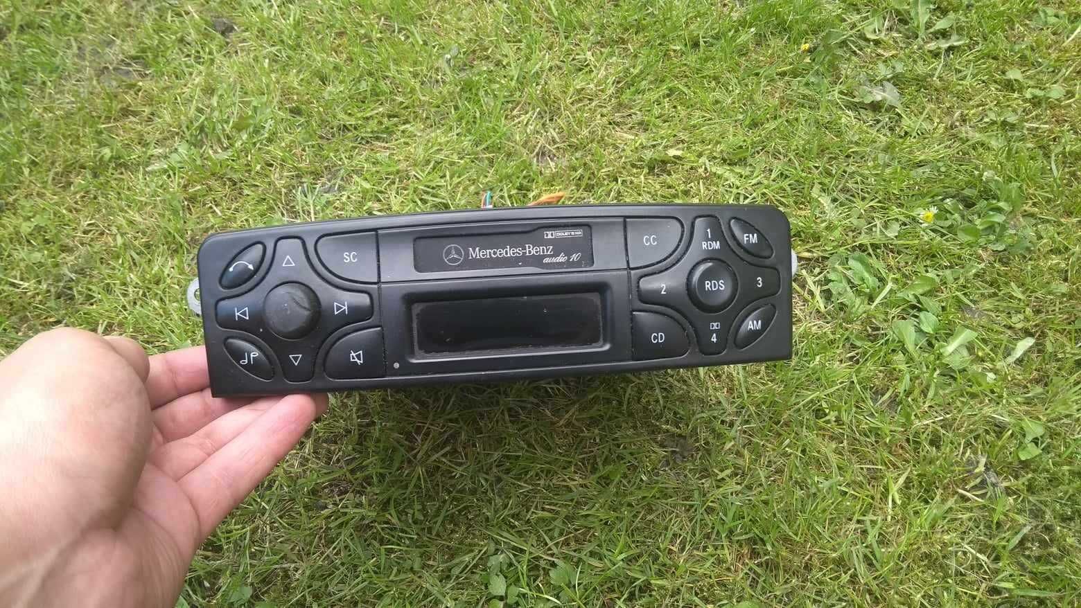 Radio do Mercedesa w203