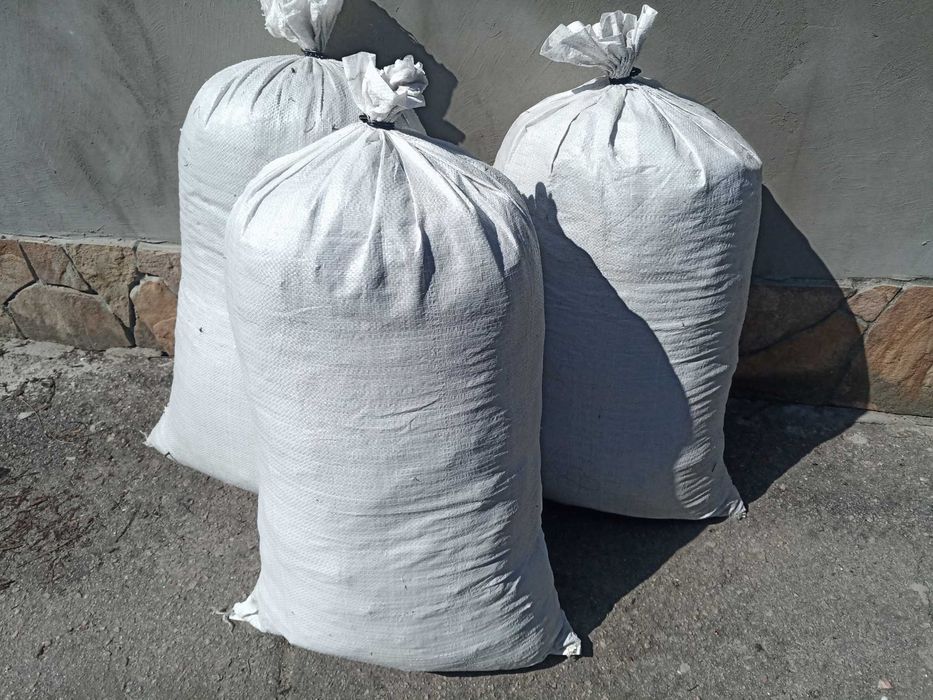 Хвойный (сосновый) опад, шишки для декора