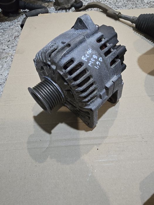 Генератор 8200290215 Renault Laguna 2 Megane 2 Scenic II 1.9