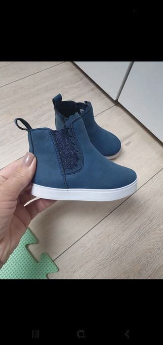 Buciki 21 stan idealny 13 cm