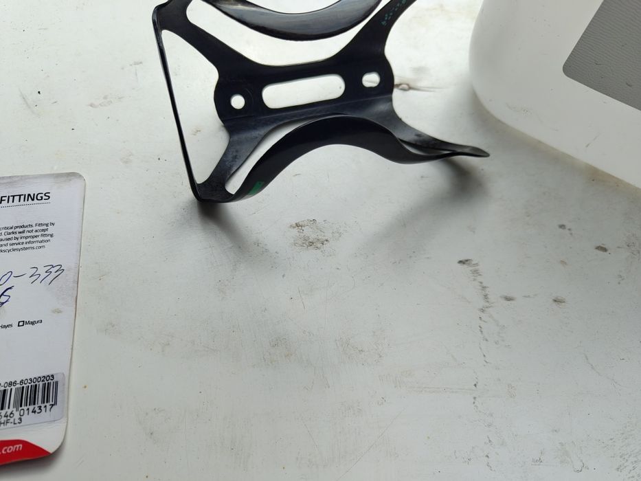 Koszyk na bidon carbon bianchi