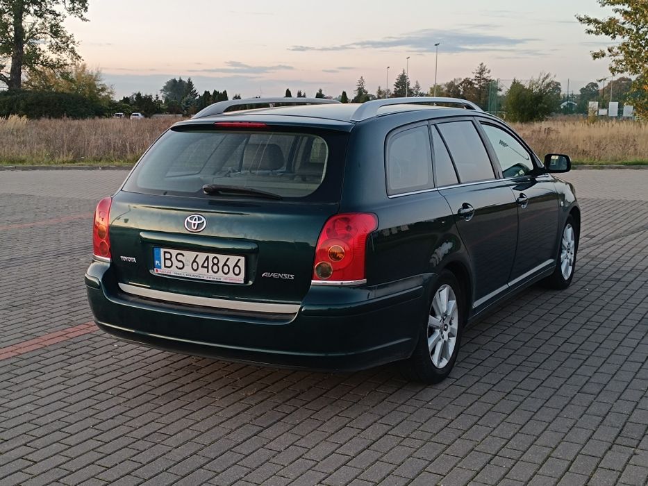 Sprzedam Toyota Avensis silnik 2.0 stan bdb