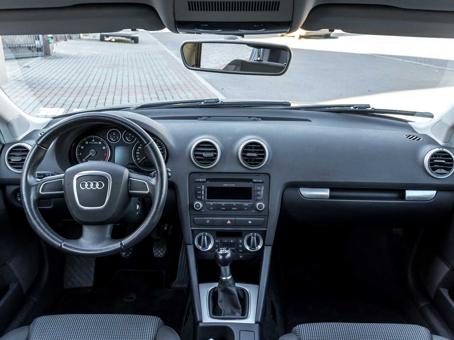 Wynajem Audi A3 Benzyna