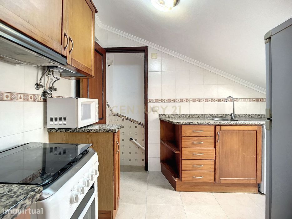 Apartamento T1  a poucos metros do areal
