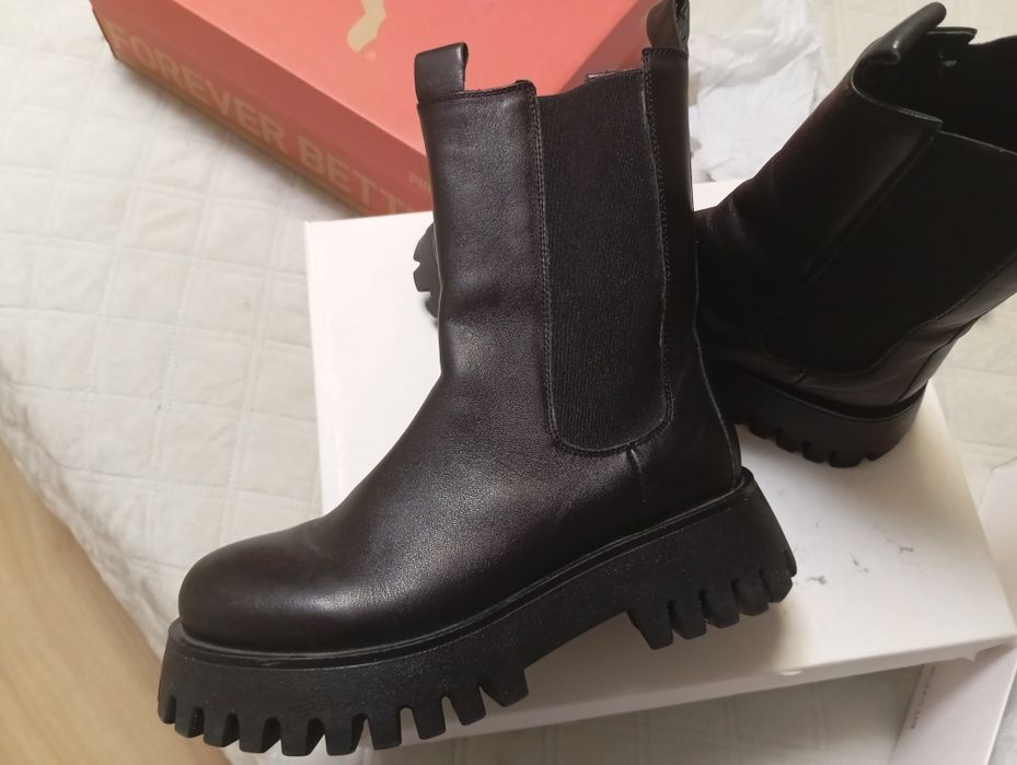 Челсі Estro шкіряні 38 розмір, на тонкій шерсті, чудовий стан