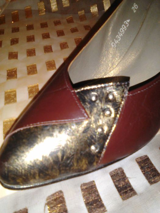 Туфли женские из натуральной кожи с декором под змеиную кожу!