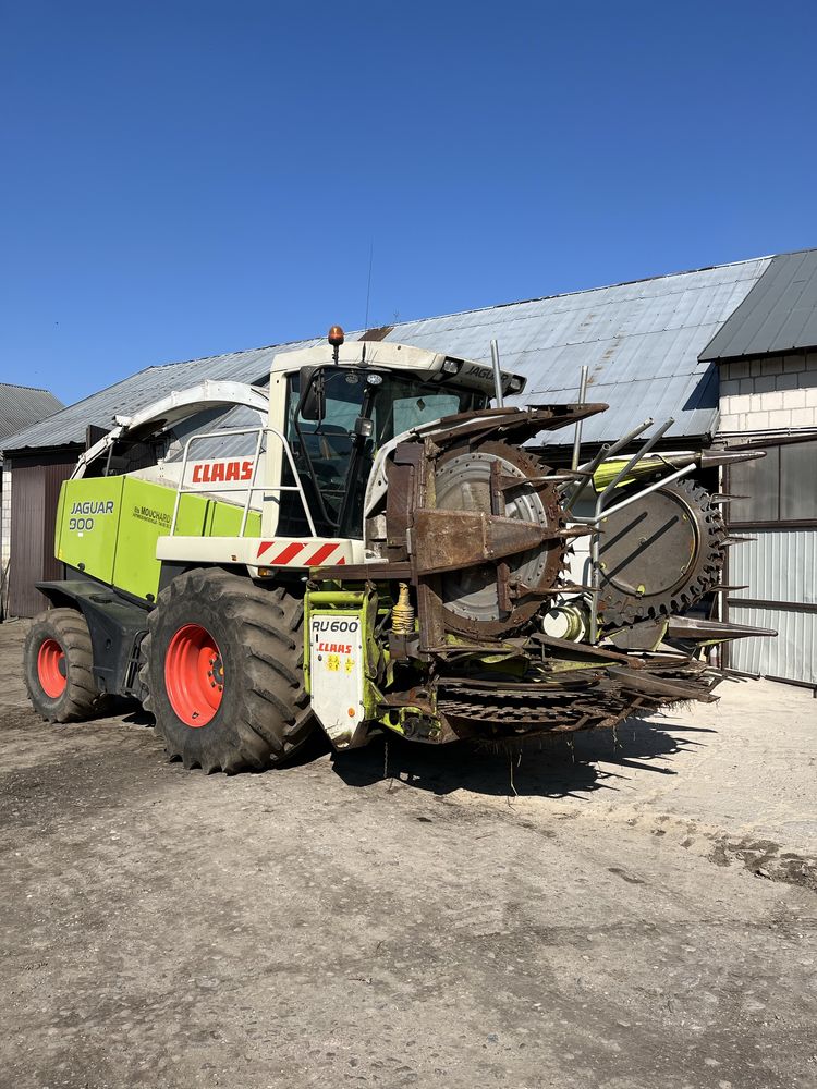 Claas Jaguar 900