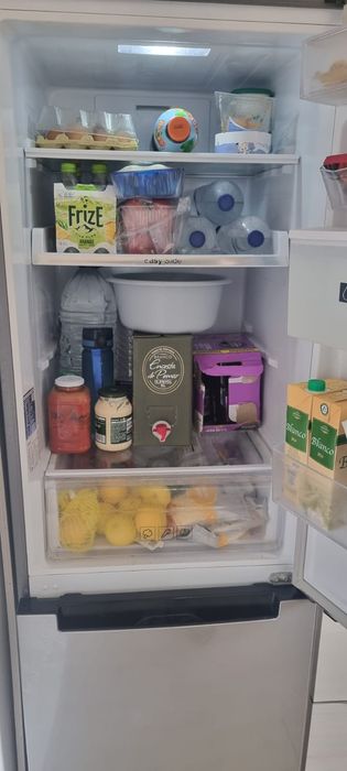 Frigorífico combinado Samsung com depósito agua