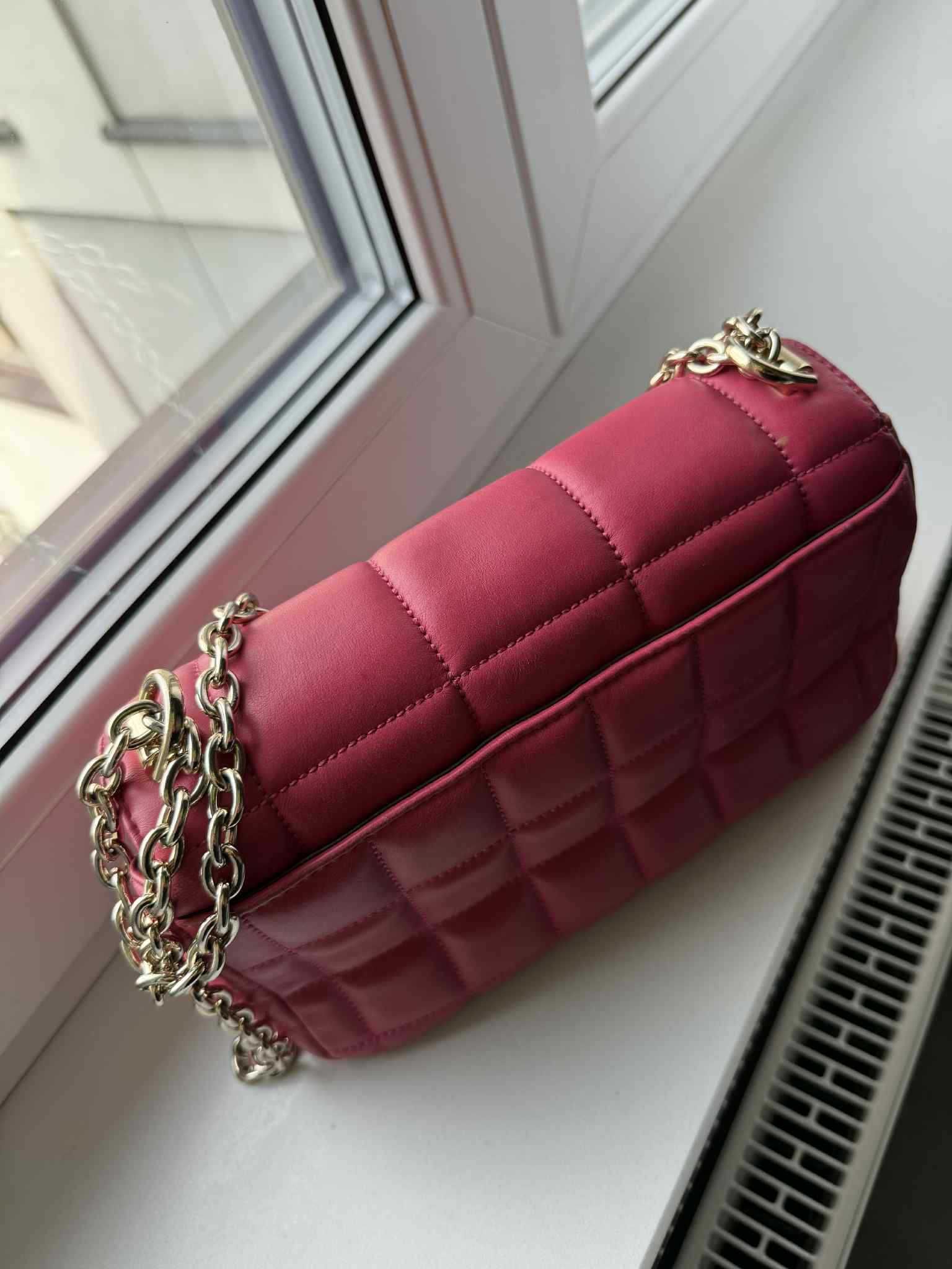 Torebka Michael KORS Skórzana listonoszka różowa