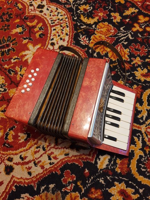 Akordeon Małysz 10 basów PRL.