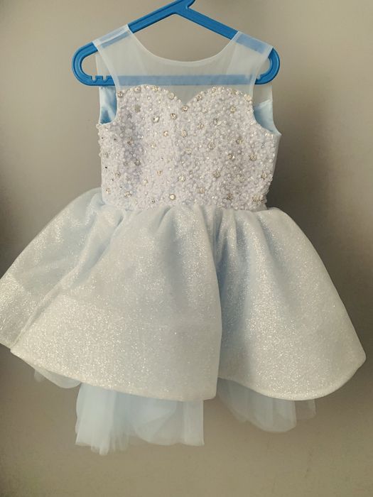 Святкова сукня для дівчинки 110-116