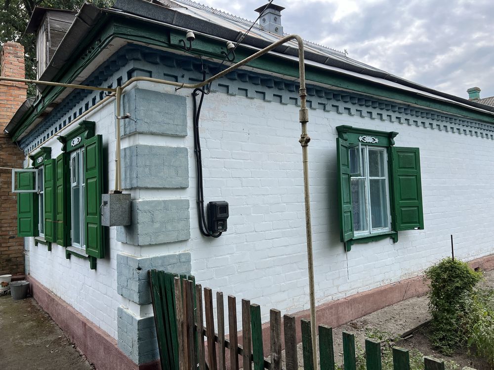 Два будинки, гараж,хоз приміщення