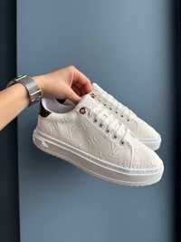 Sneakersy Louis Vuitton white time out