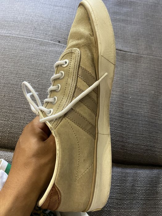 Adidas Kiel Semi-novos Tamanho 44