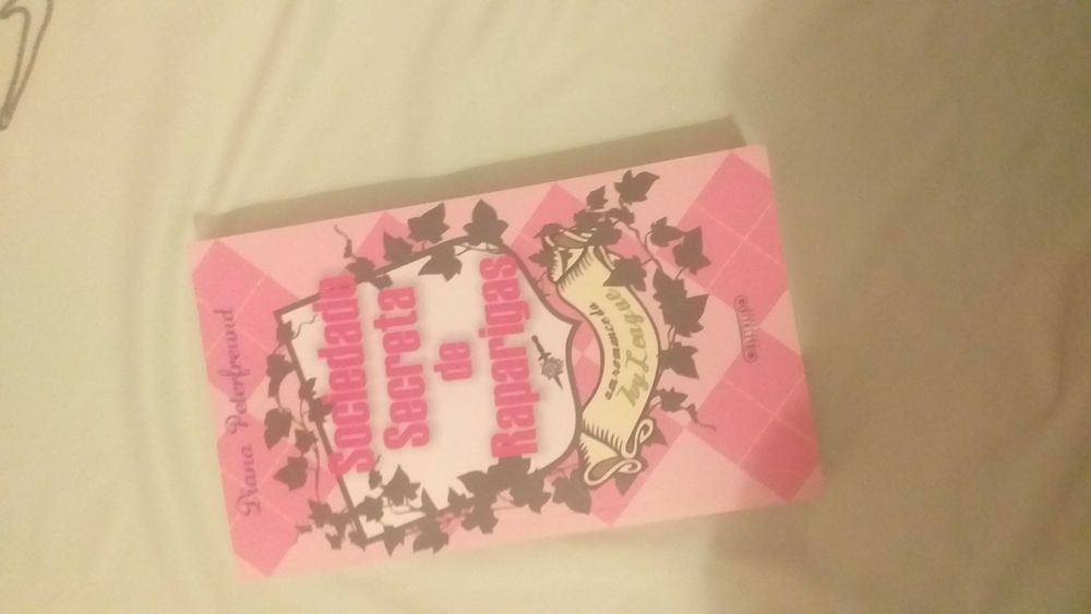 Sociedade secreta  de raparigas