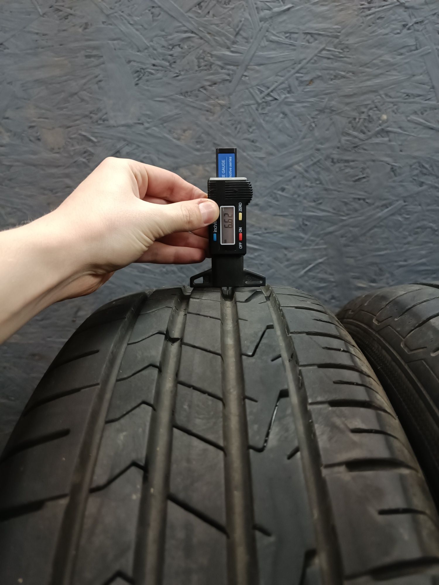 215 65 17 Літо 22 рік 6.5+ мм Hankook Ventus Prime 3x