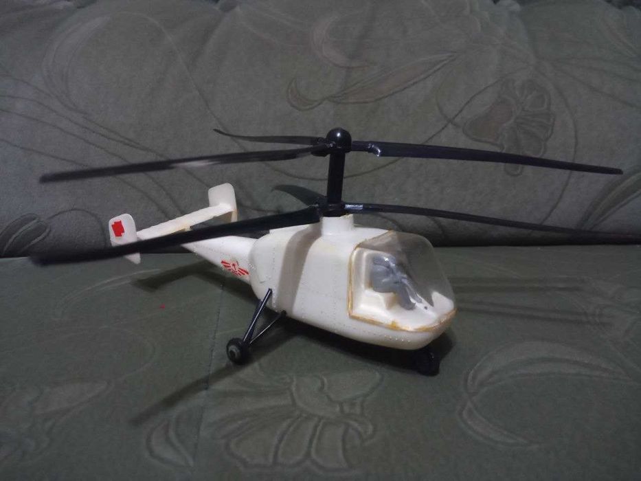 Іграшки ссср  солдатікі, машинкі... та інше.