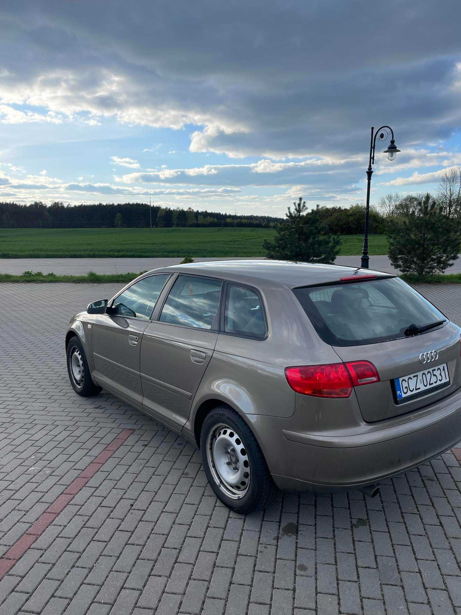 AUDI A3 1.6 Benzyna *Automat*