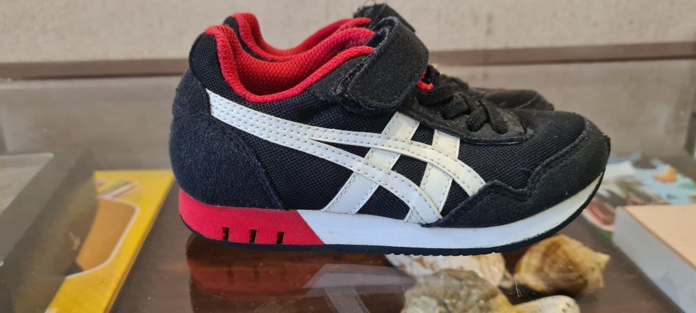 Кросівки "Asics"