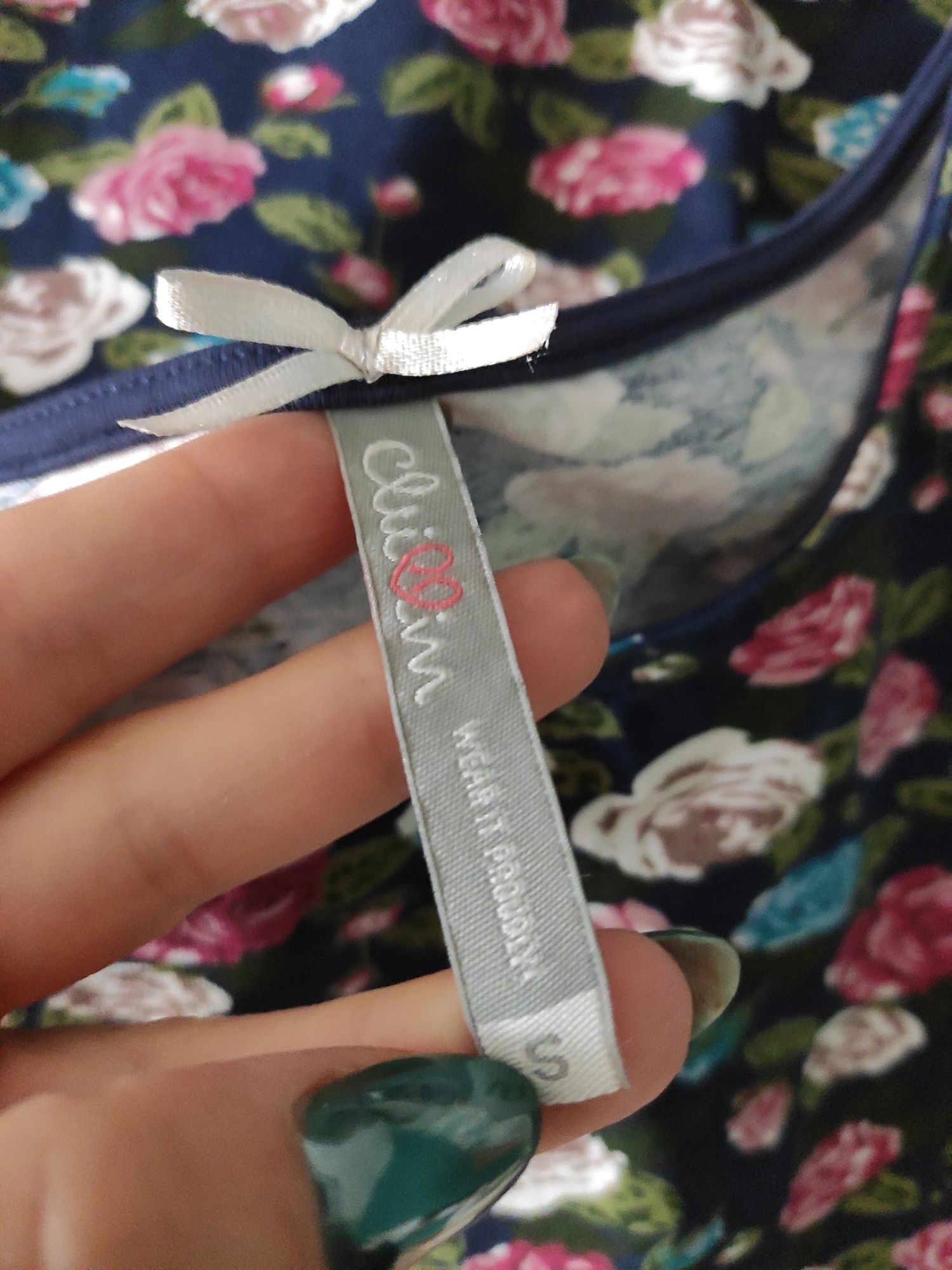 Sukienka krótka Cropp S 36 8 w kwiatki granatowa dopasowana ołówkowa b