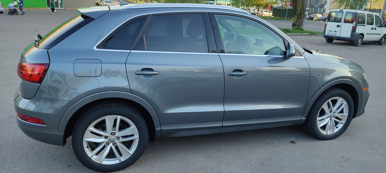 AUDI Q3 2016р. 2.0  Premium plus