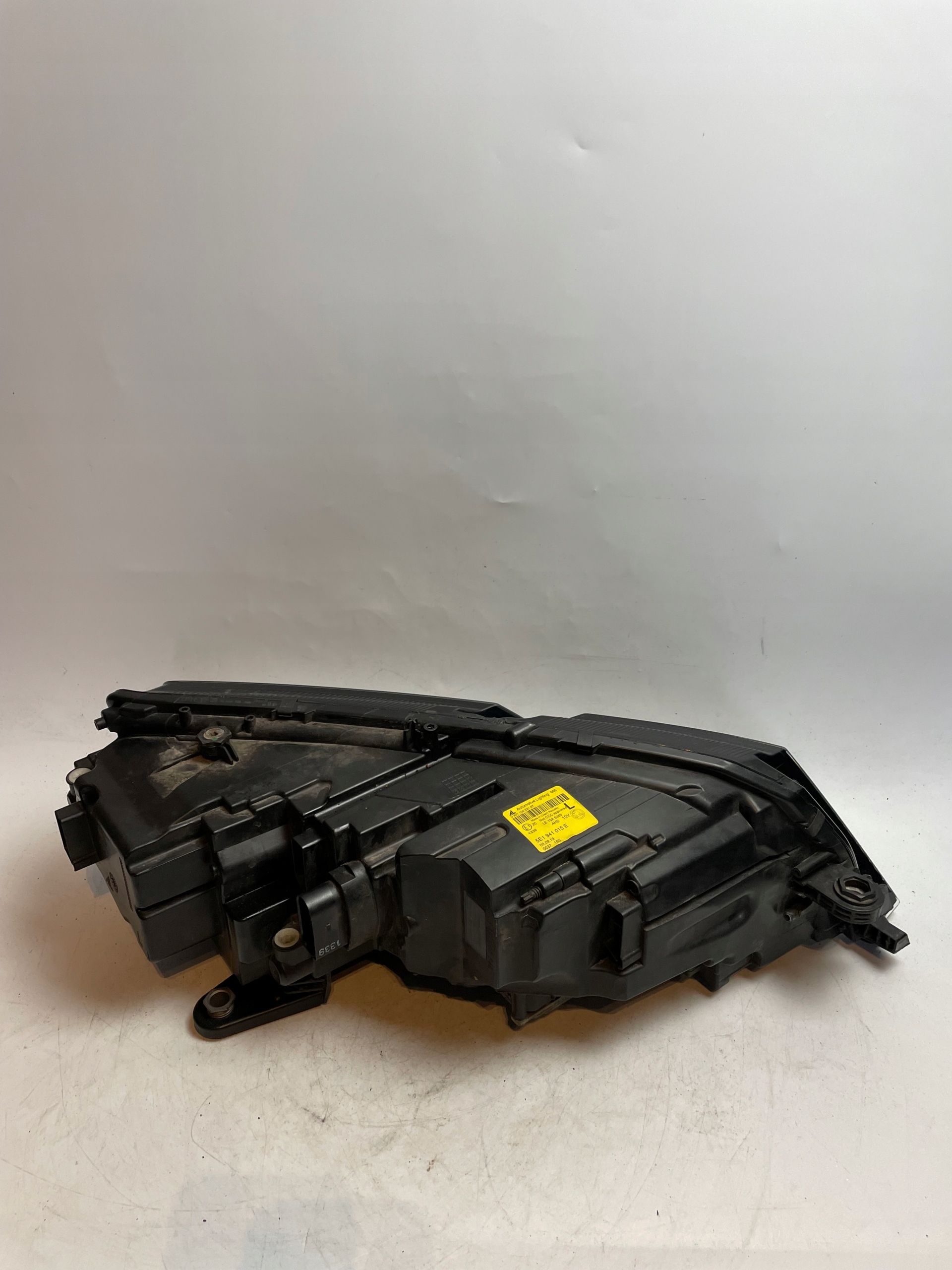 Lampa przednia lewa full led  SKODA OCTAVIA III 3 LIFT