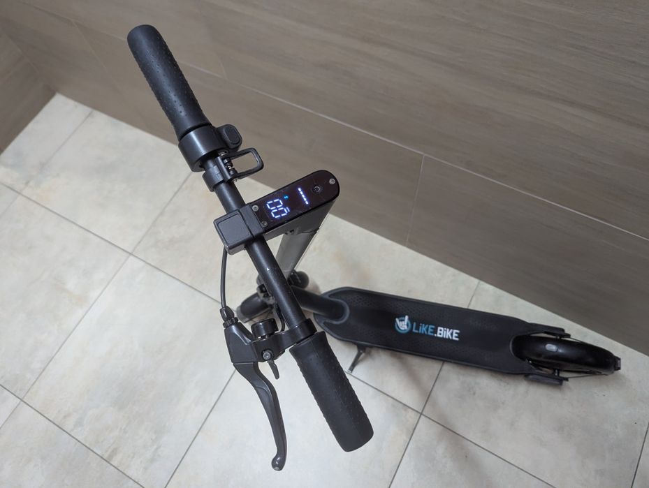 Продаю електросамокат Like.Bike.