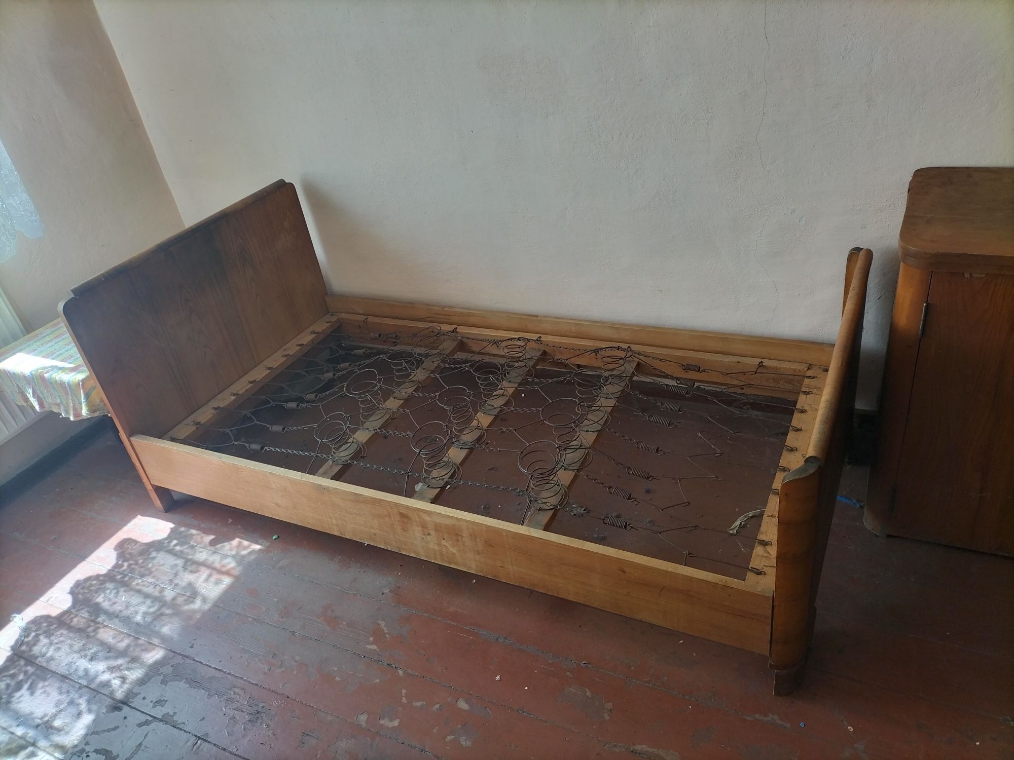 Łóżko drewniane PRL (2 szt)