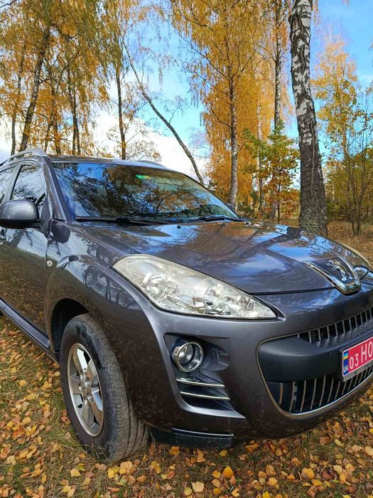 Peugeot 4007 2011 року