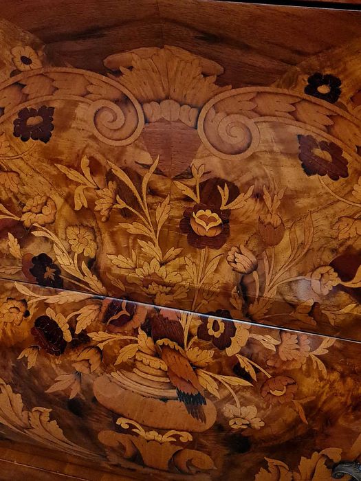 Komoda z przepięknymi intarsjami