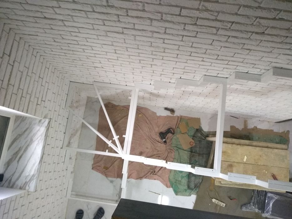 Металеві каркаси Сходів Лестницы перила ступені дуб ясен бук