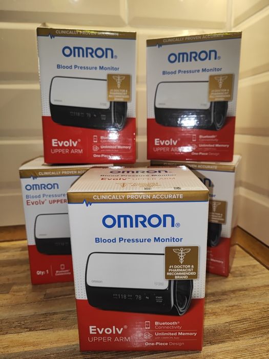 Тонометр OMRON Evolv, BP7000 НЕМ-7600T-Z,  Made in Japan, Оригинал