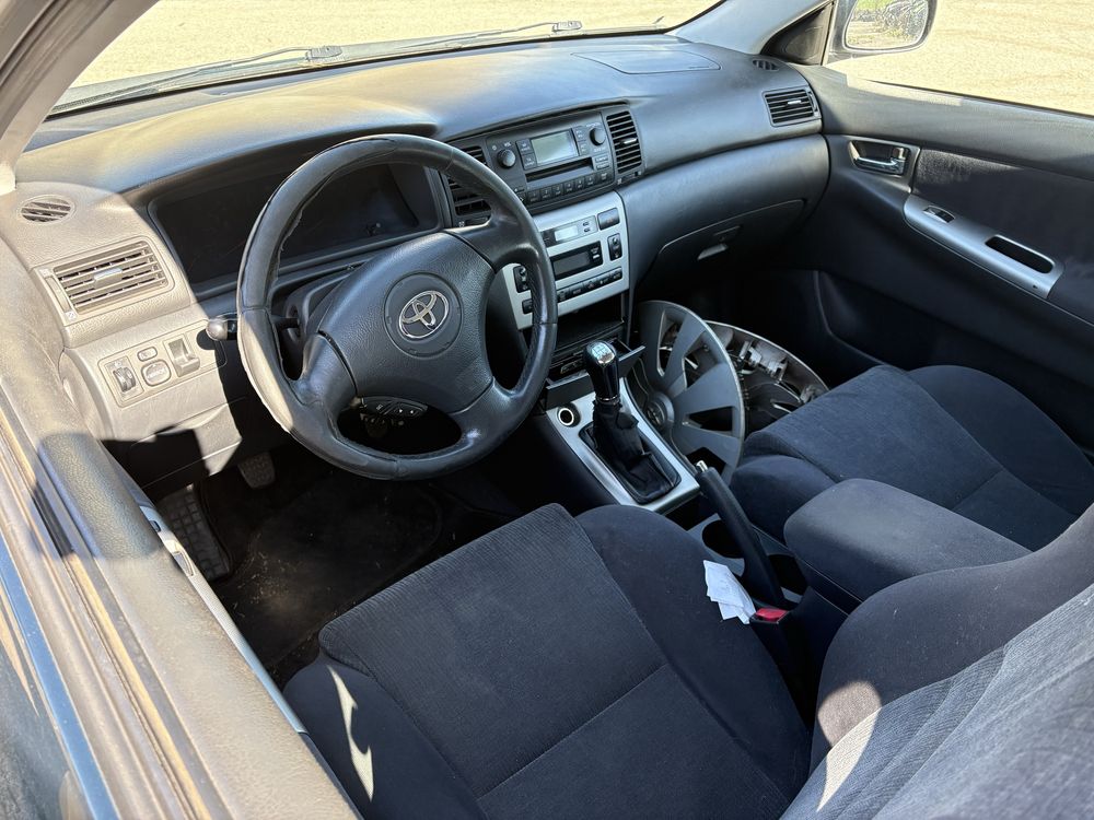 Toyota corolla e12 1.6 16 VVTi silnik, skrzynia, lampy, drzwi, zderzak