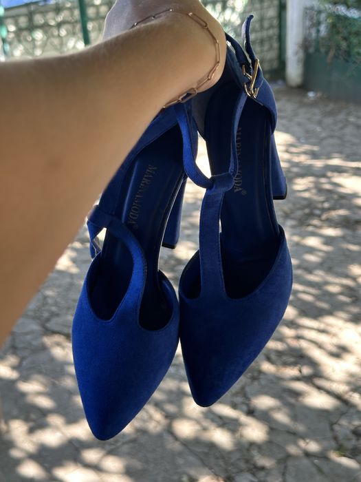 Сині замш туфлі на каблуку 37 розмір