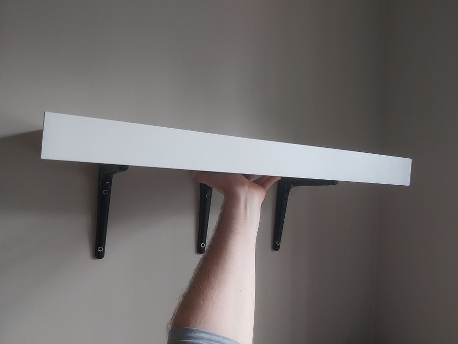 Prateleira Ikea PERSBY com suportes SIBBHULT