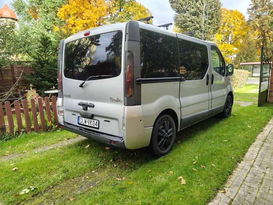 Renault Trafic II 1.9 2003 8 osób
