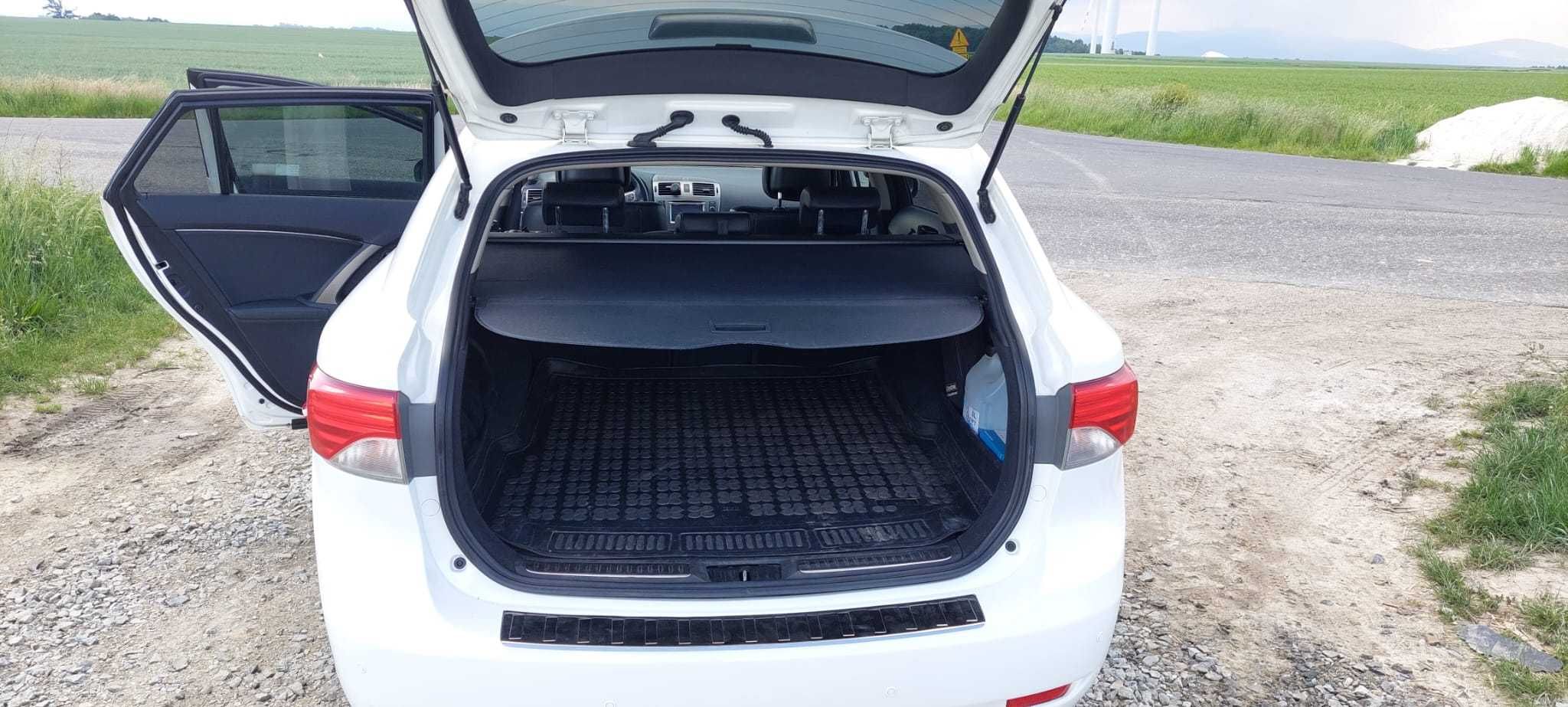 Toyota Avensis T27 2013r. 2.0 diesel