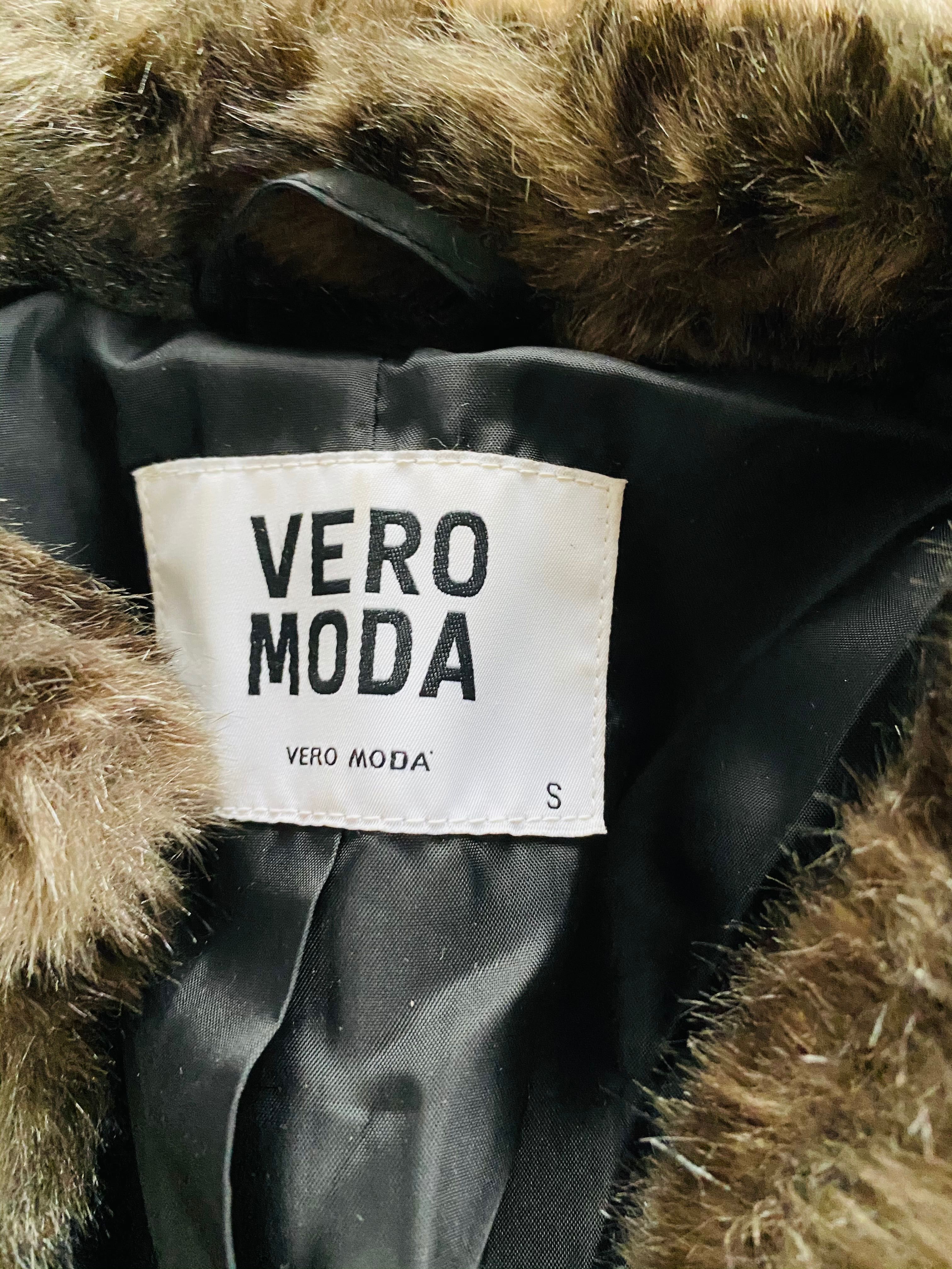 Futerko Vero Moda - rozmiar S